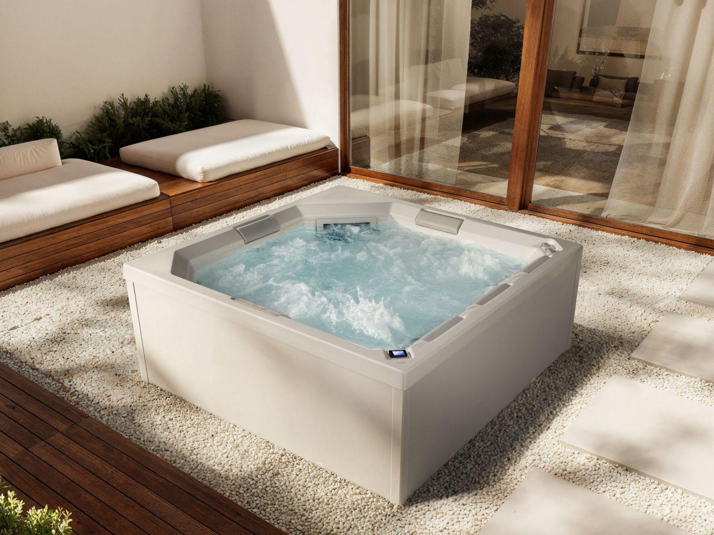 СПА-бассейн Aquadvance 210 в интерьере